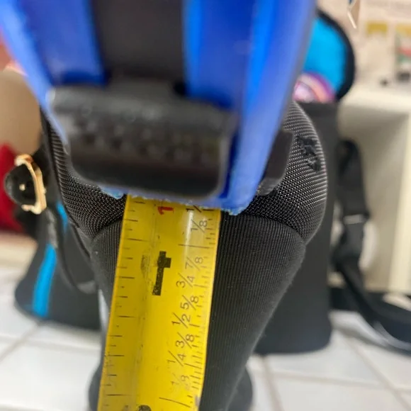 AUTHENTIC! CHANEL Black Women's Heels with Bow Accent - Picture 13 of 13